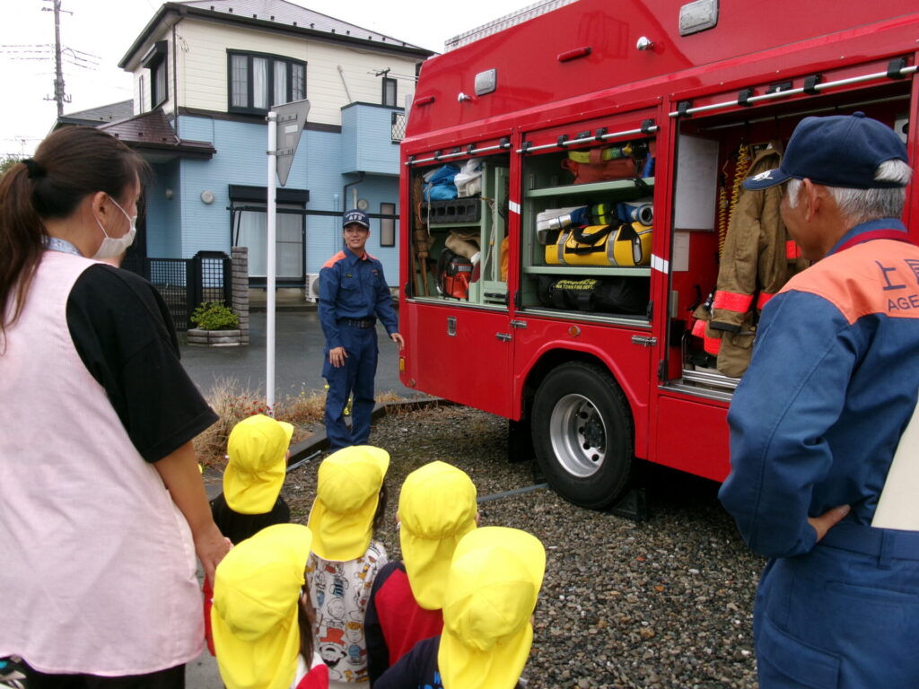 消防署立ち合い避難訓練画像