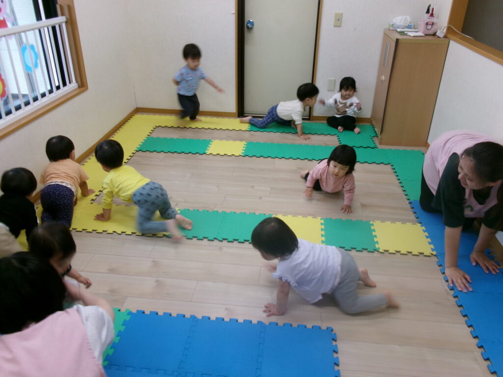 室内遊び画像