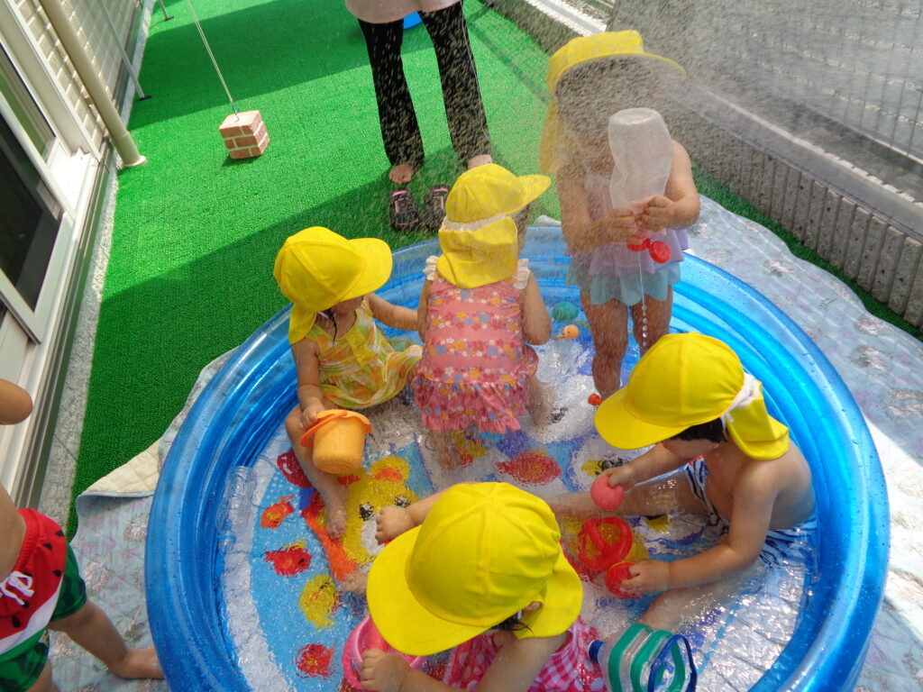 夏だ!プールだ!画像