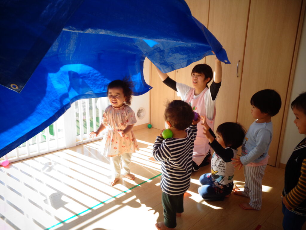 季節外れの海画像